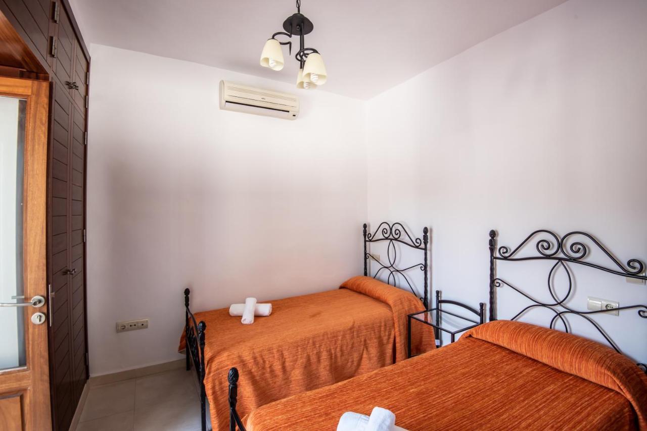 Bungalows Es Pins - Emar Hotels Playa Migjorn Dış mekan fotoğraf